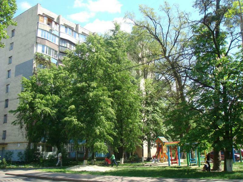 Киев, Львовская ул., 7/9