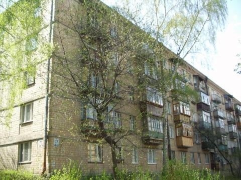 Київ, Уманська вул., 27