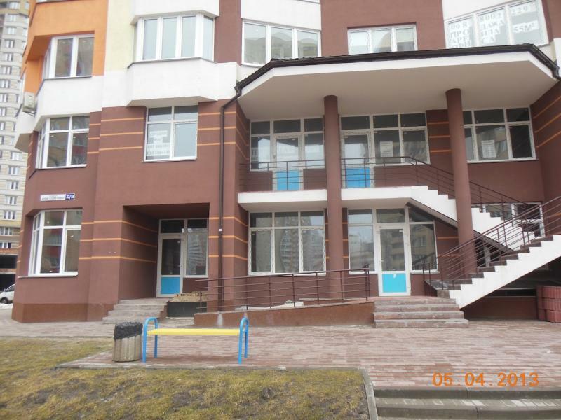 Киев, Урловская ул., 32/18