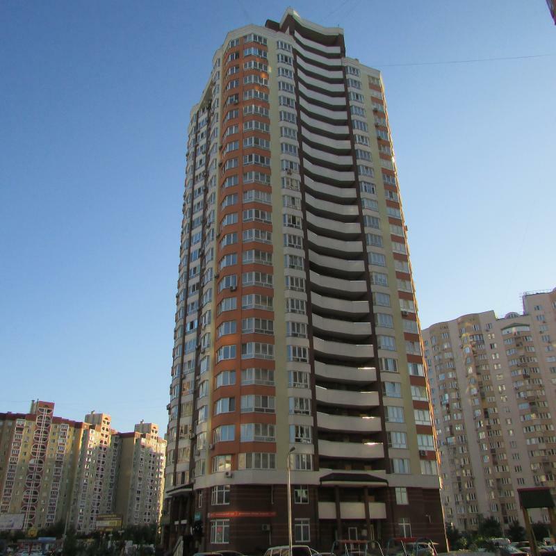 Киев, Урловская ул., 32/18