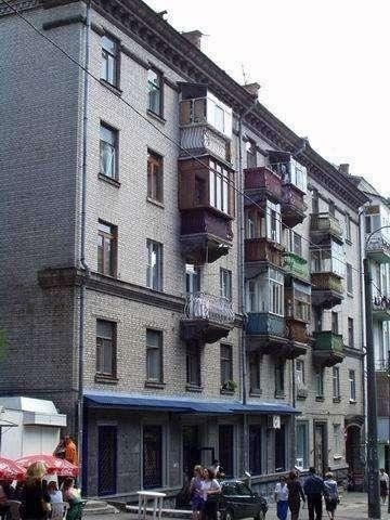 Киев, Тургеневская ул., 2