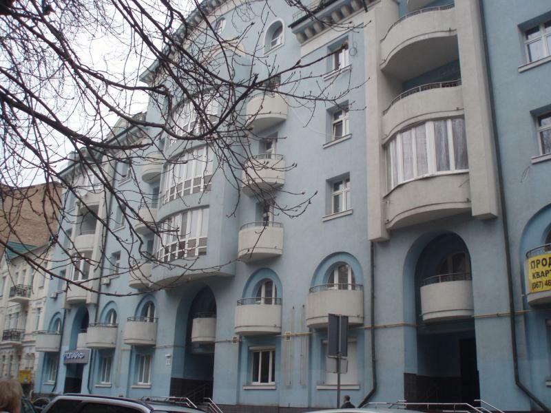 Киев, Тургеневская ул., 76-78
