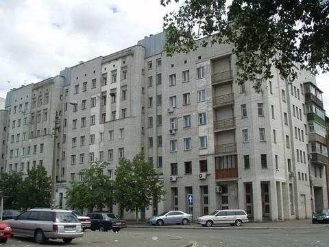 Киев, Туровская ул., 18/20