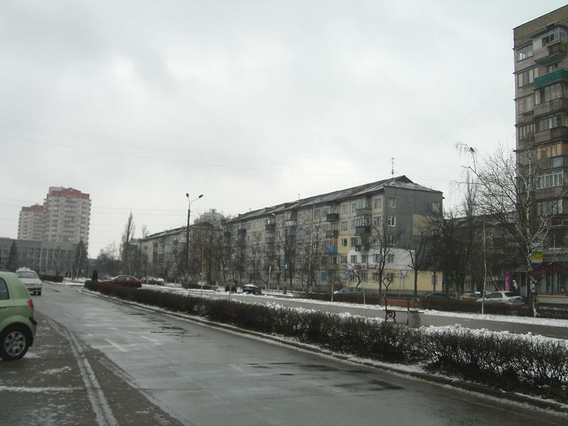 Київ, Праці бул., 3