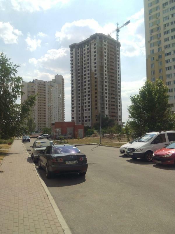 Оренда 1-кімнатної квартири 45 м², Урлівська вул., 19