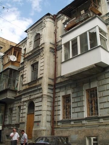 Київ, Тарасівська вул., 19Б