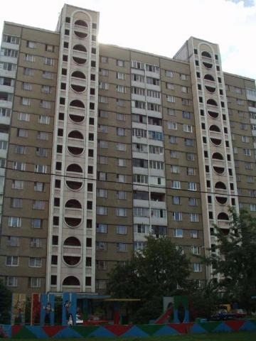 Київ, Тростянецька вул., 6Б