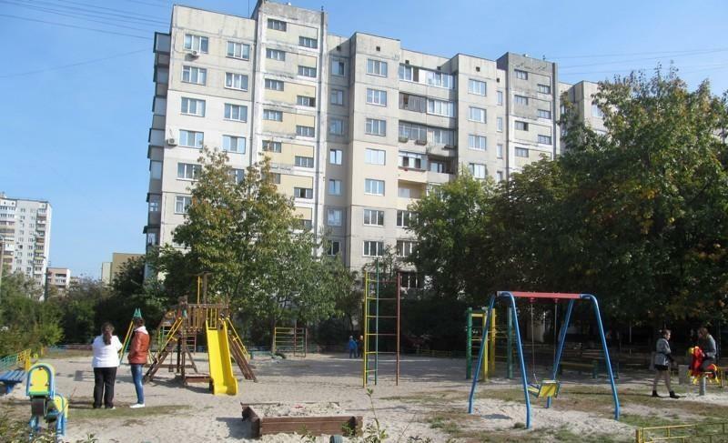 Киев, Тростянецкая ул., 53