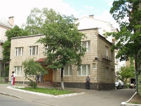 Київ, Тарасівська вул., 15