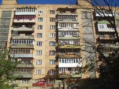 Киев, Тропинина ул., 2/4