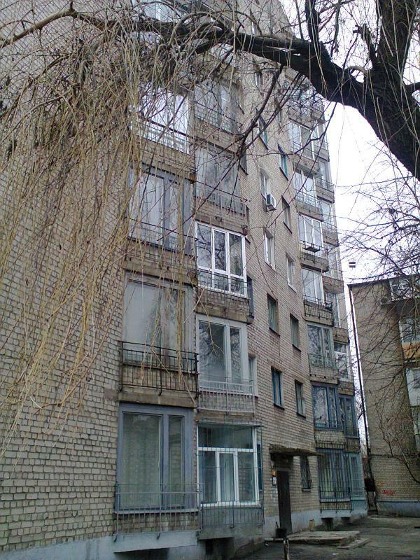 Днепр, Романа Шухевича ул., 35
