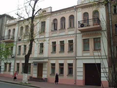 Киев, Олеся Гончара ул., 71