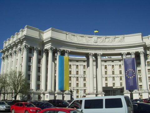 Київ, Михайлівська пл., 1