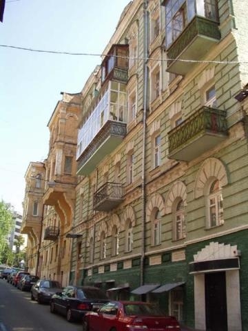 Киев, Михайловский пер., 17