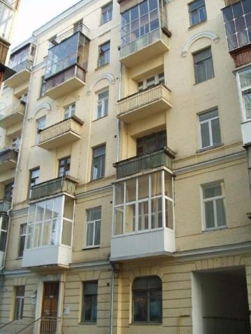 Киев, Михайловский пер., 9Б