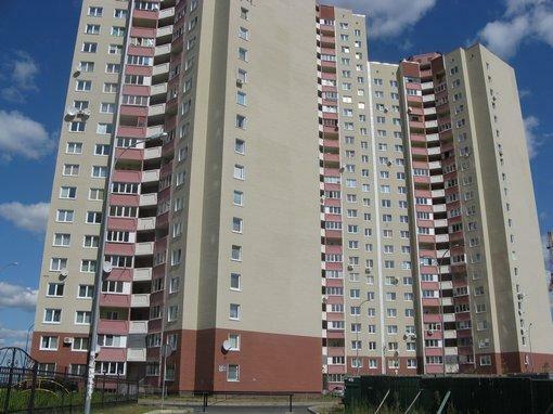 Киев, Милославская ул., 8