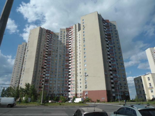 Киев, Милославская ул., 8