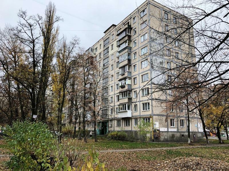 Продаж 2-кімнатної квартири 46 м², Мілютенка вул., 40/16