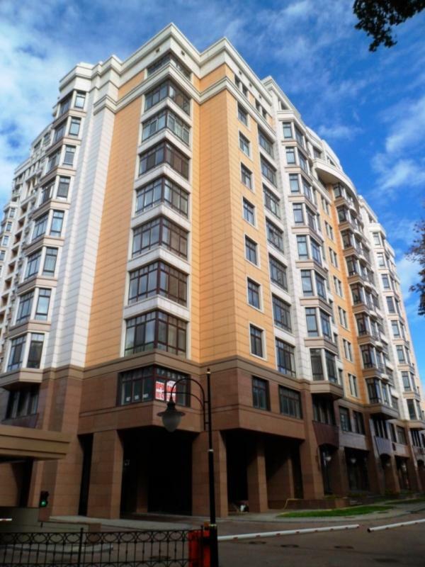 Продажа 3-комнатной квартиры 196 м², Михаила Грушевского ул., 9А