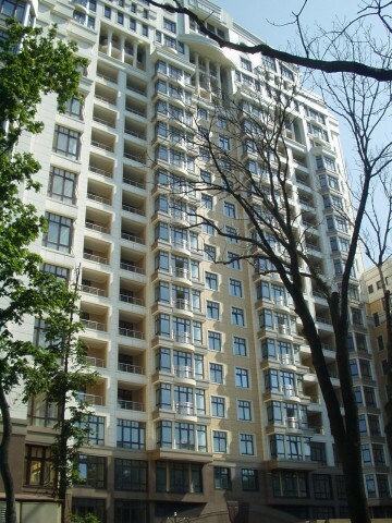 Продажа 3-комнатной квартиры 196 м², Михаила Грушевского ул., 9А