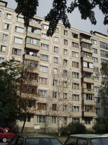 Оренда 2-кімнатної квартири 50 м², Мілютенка вул., 23