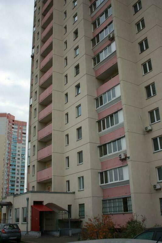 Киев, Милославская ул., 4А
