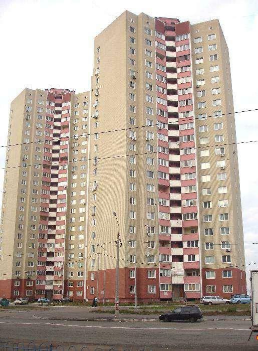 Киев, Милославская ул., 4