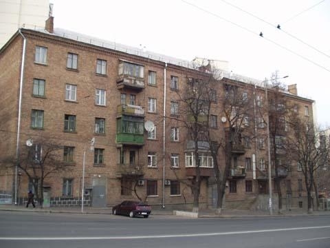 Київ, Митрополита Василя Липковського вул., 16