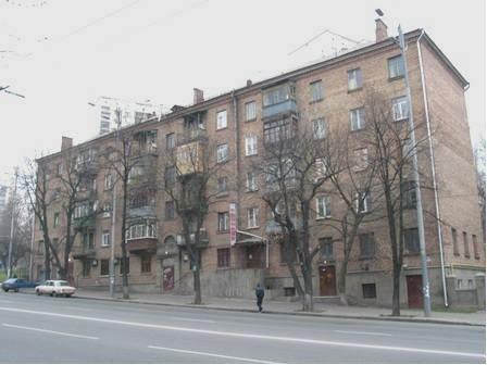 Киев, Митрополита Василия Липковского ул., 16