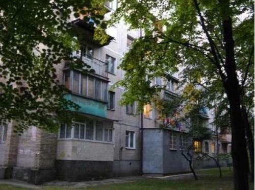Київ, Михайла Донця вул., 18Б