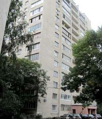 Киев, Мичурина ул., 4