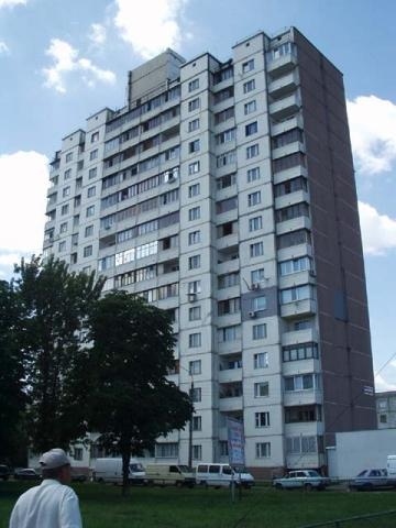 Київ, Миропільська вул., 25