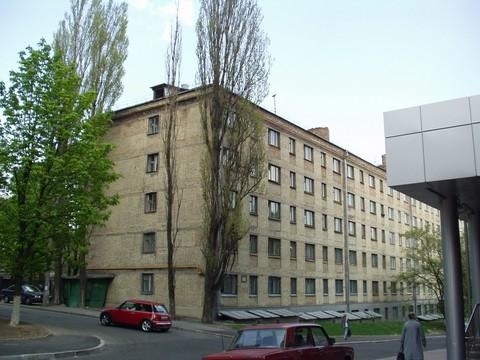 Киев, Глазунова ул., 2/4