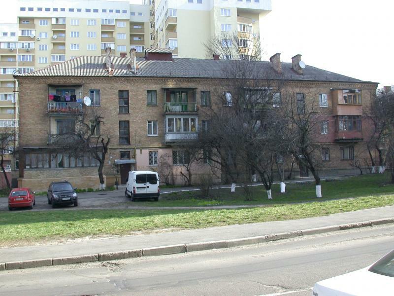 Київ, Глінки вул., 1