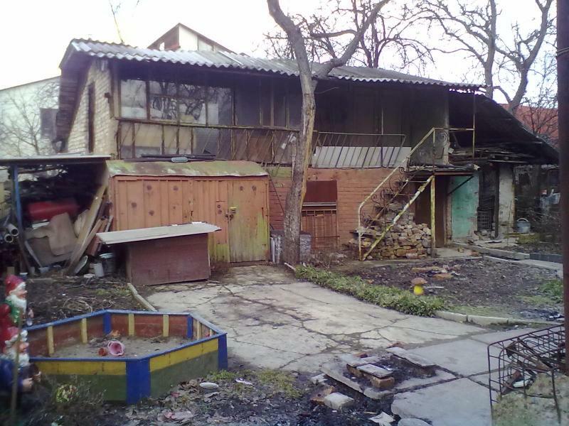 Киев, Патриотов ул., 19