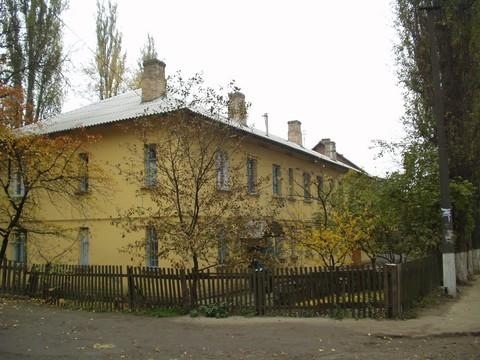 Київ, Петра Радченко вул., 21