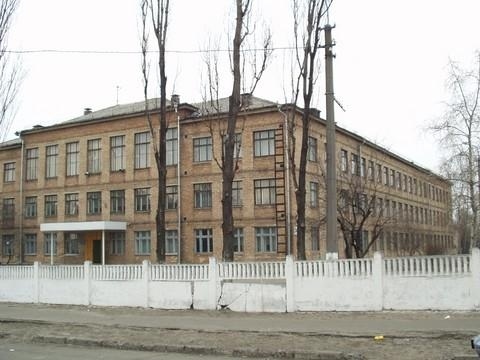 Київ, Перова бул., 21