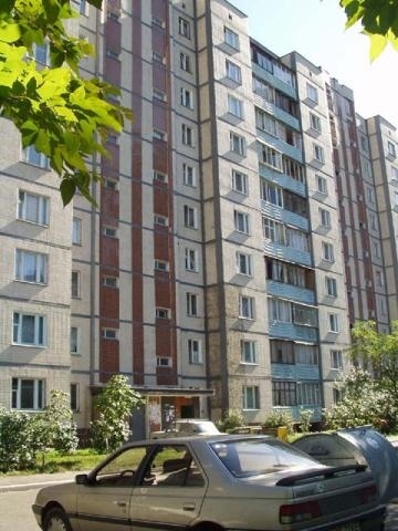 Продаж 4-х кімнатна Оболонський р-н Петра Панча-11