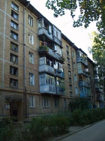 Київ, Генерала Потапова вул., 1А