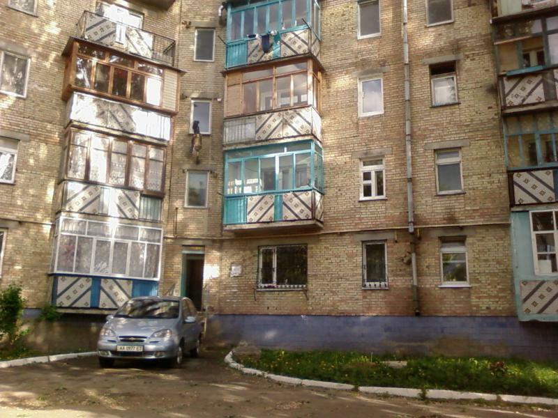 Київська обл., Бучанський район, м. Ірпінь, 74 Стрілкової Дивізії вул., 5