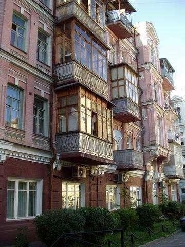Киев, Большая Васильковская ул., 32Б