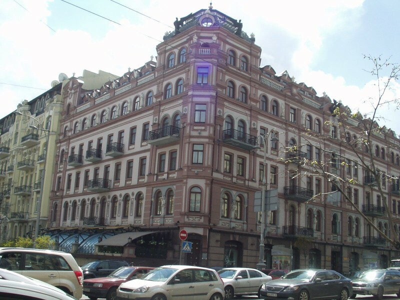 Киев, Рогнединская ул., 2/15