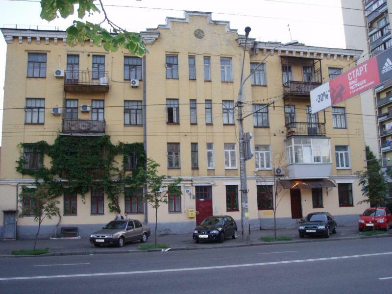 Київ, Велика Васильківська вул., 126