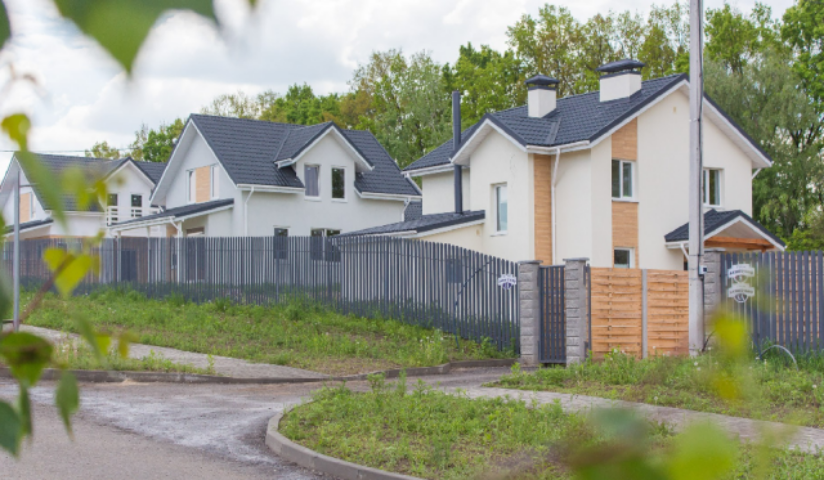 Благоустройство территории в коттеджном городке «Зеленый бульвар»