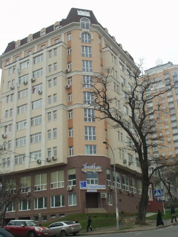 Киев, Лабораторная ул., 8