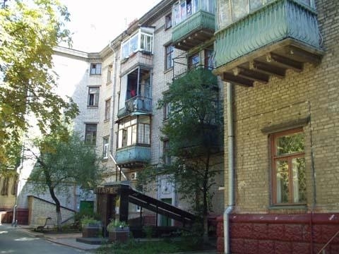 Киев, Лагерная ул., 38