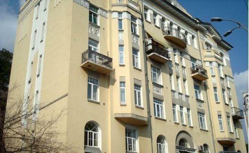 Продажа 5-комнатной квартиры 136.2 м², Круглоуниверситетская ул., 7