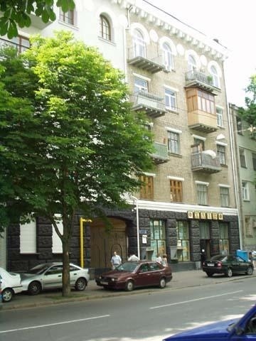 Киев, Крепостной пер., 4