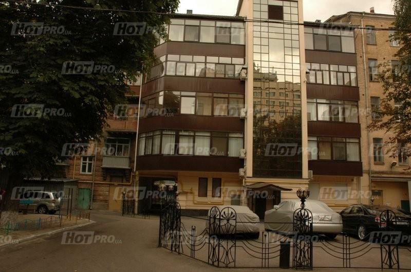 Киев, Крепостной пер., 4
