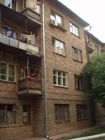 Киев, Кропивницкого ул., 3